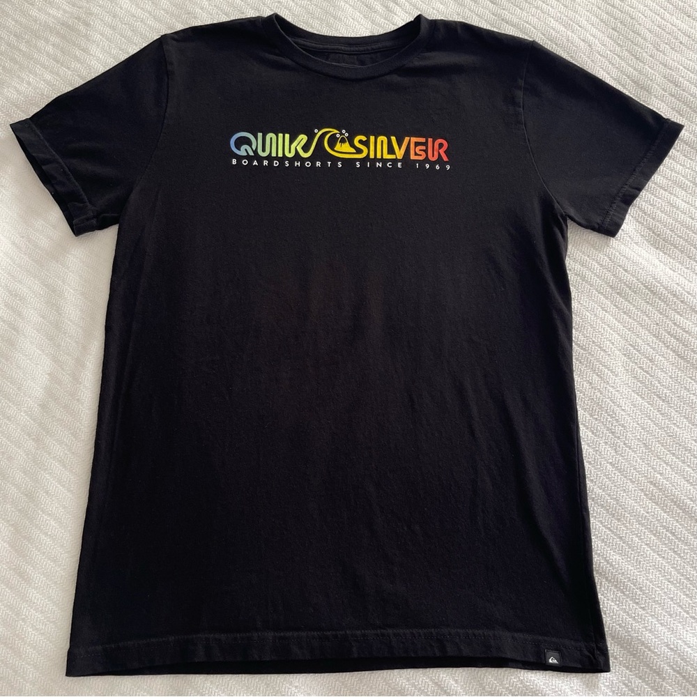 Quiksilver Boy's XL Black Short Sleeve Tee Classic Surf Skate Streetwear Casual